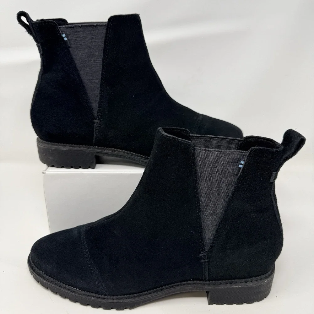 TOMS Cleo Chelsea‎ Boots Women 8.5 Black Suede Lug Sole Ankle Booties